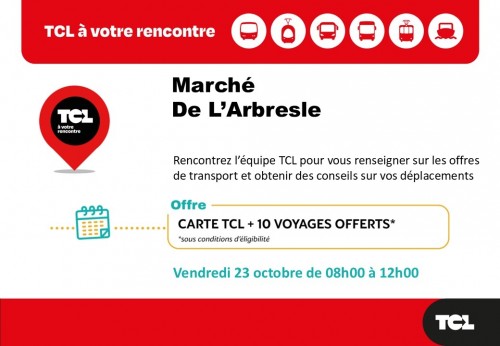 Un stand TCL sur le marché de L’Arbresle le 23 octobre