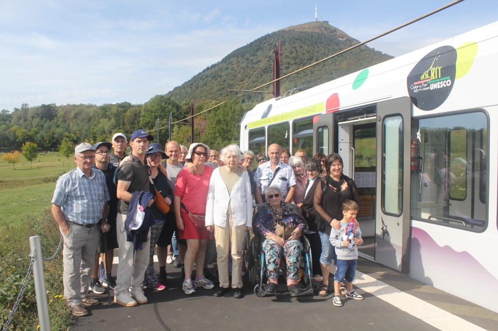 Image de l'association : ASSOCIATION DES PERSONNES HANDICAPEES DE LA REGION ARBRESLOISE (APHRA)